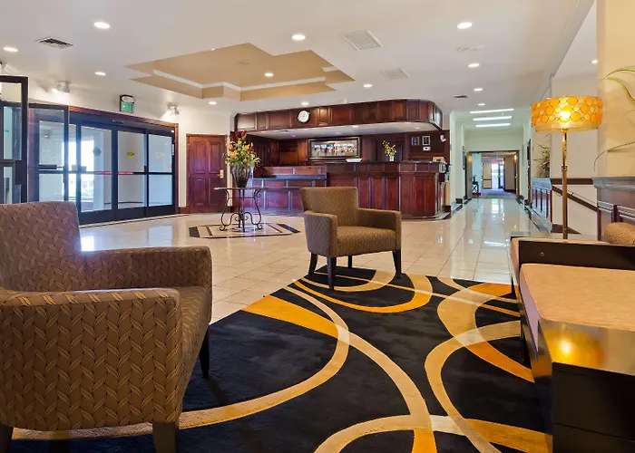 Wyndham Airport & Conference Center 3* Tucson