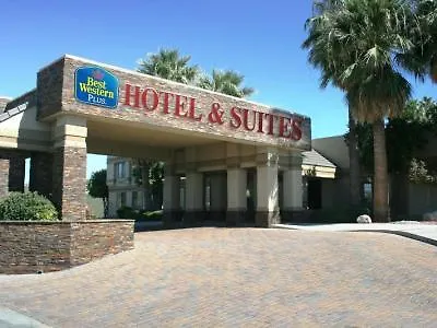 Hotel Wyndham Airport & Conference Center