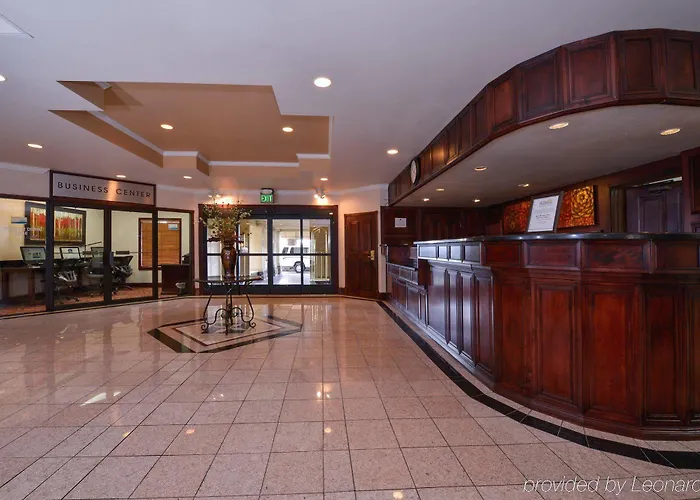 Hotel Wyndham Airport & Conference Center