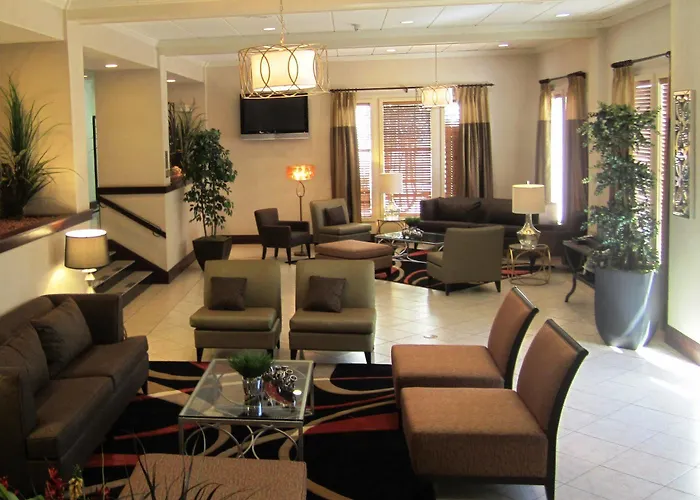 Wyndham Airport & Conference Center Hotel